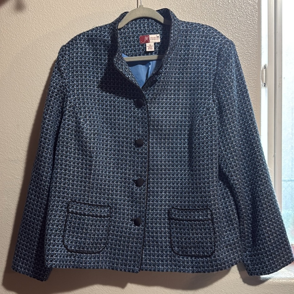 JM Collection Jacket - Picture 2 of 2